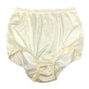 VTG Underscore Nylon Classic High Waisted Brief Panties Cream Sz 6
